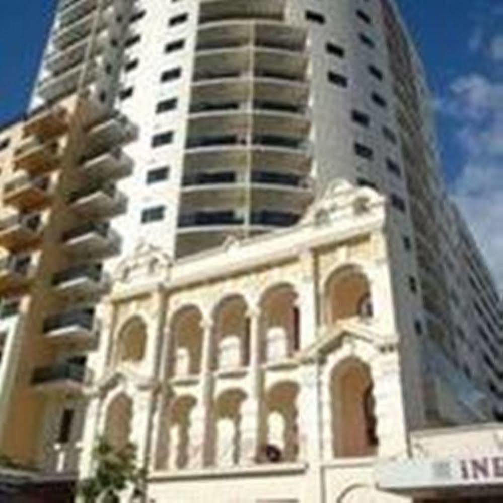 Adina Apartment Hotel Perth Barrack Plaza Экстерьер фото